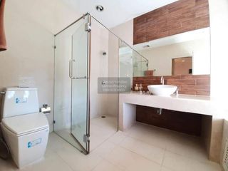 For sale 3 bedrooms condo in Ratchathewi, Bangkok