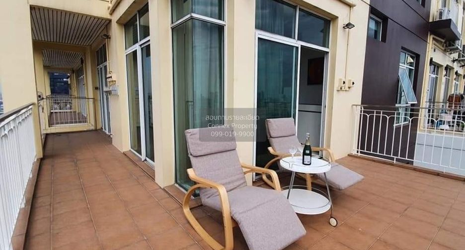 For sale 3 bedrooms condo in Ratchathewi, Bangkok