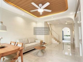 Casa adosada en venta de 2 habitaciones en Wang Thonglang, Bangkok