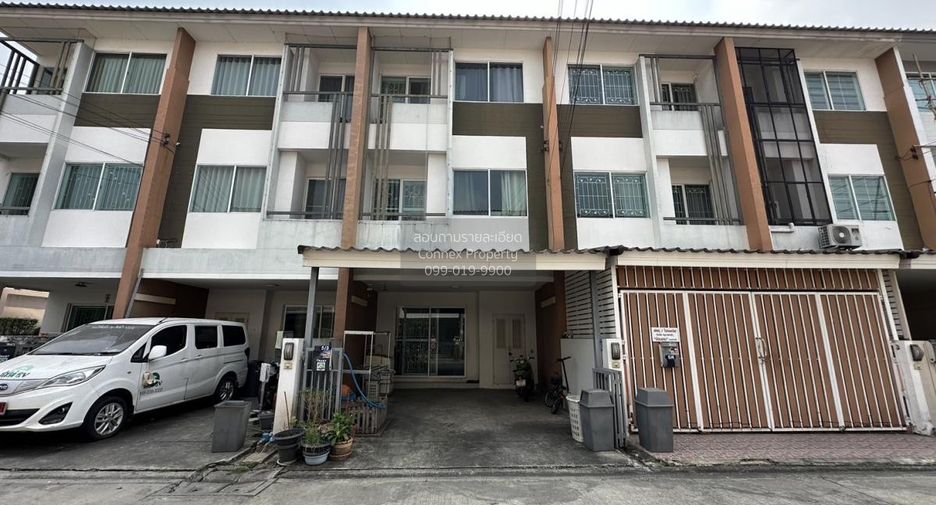For sale 5 bedrooms townhouse in Mueang Nonthaburi, Nonthaburi