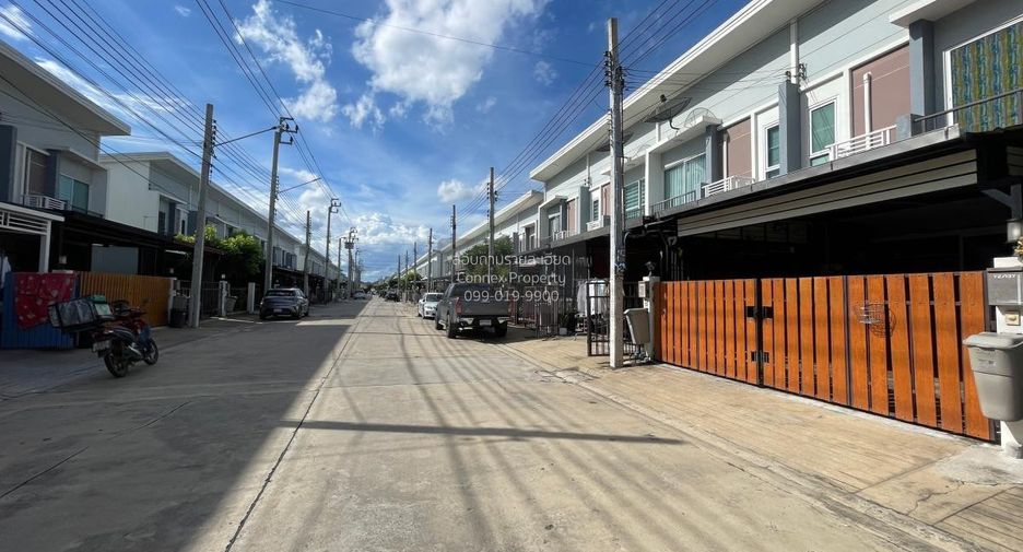 出售 3 卧室 联排别墅 在 Bang Kruai, Nonthaburi