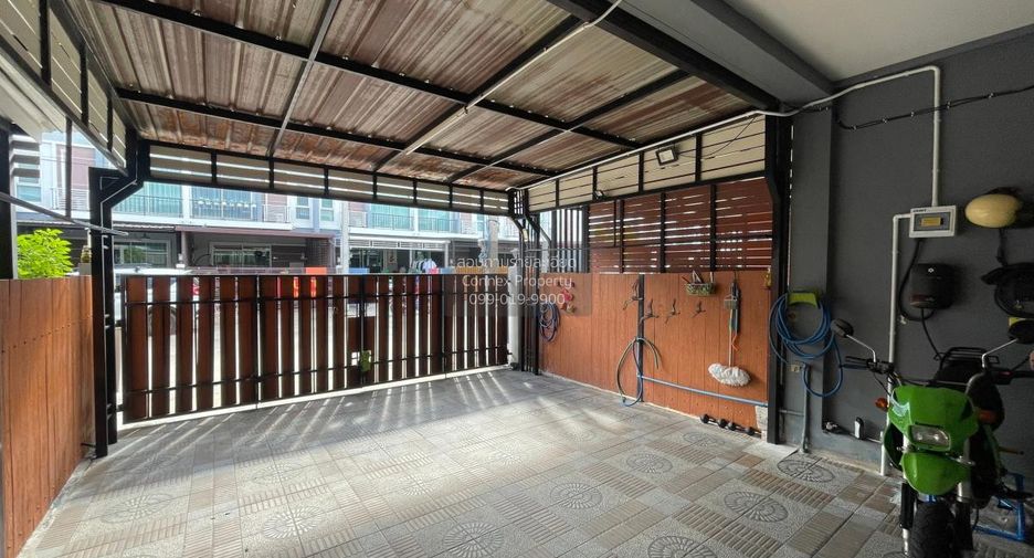 出售 3 卧室 联排别墅 在 Bang Kruai, Nonthaburi