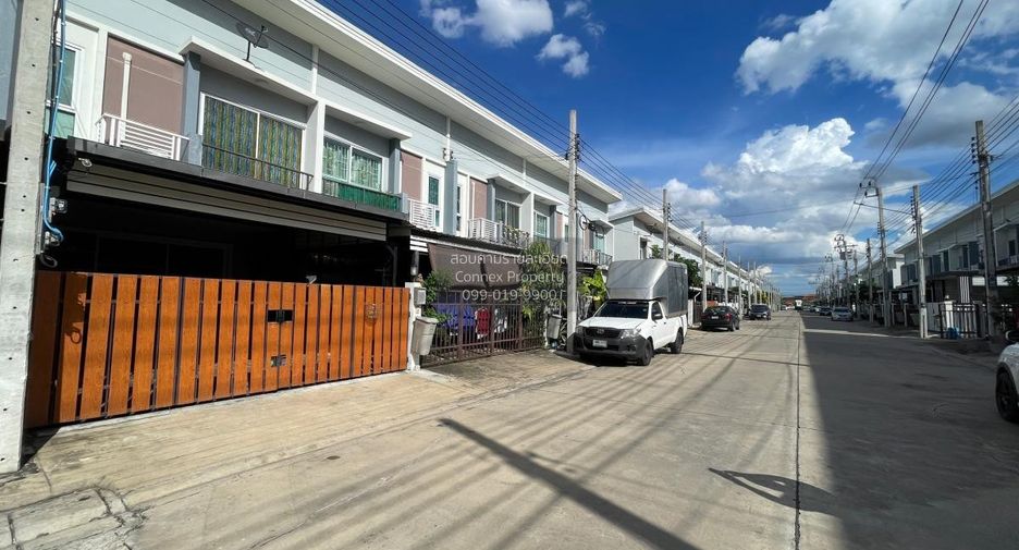 出售 3 卧室 联排别墅 在 Bang Kruai, Nonthaburi