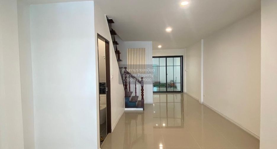 Casa adosada en venta de 5 habitaciones en Nong Khaem, Bangkok