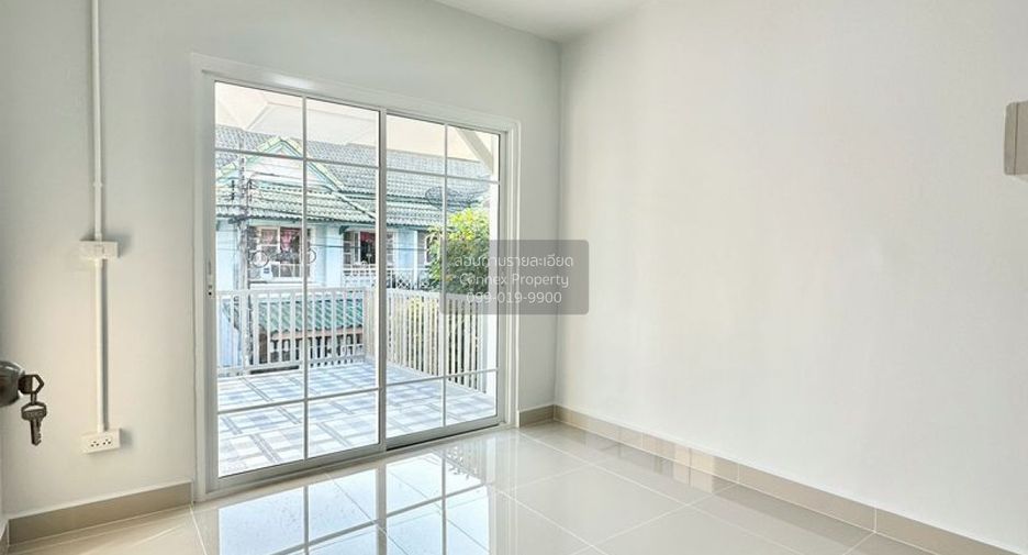 Casa adosada en venta de 3 habitaciones en Bang Yai, Nonthaburi