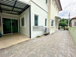 Casa en venta de 4 habitaciones en Bang Khen, Bangkok