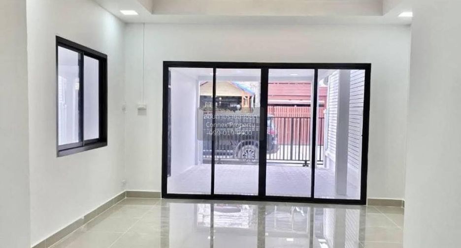 For sale 4 bedrooms townhouse in Mueang Nonthaburi, Nonthaburi