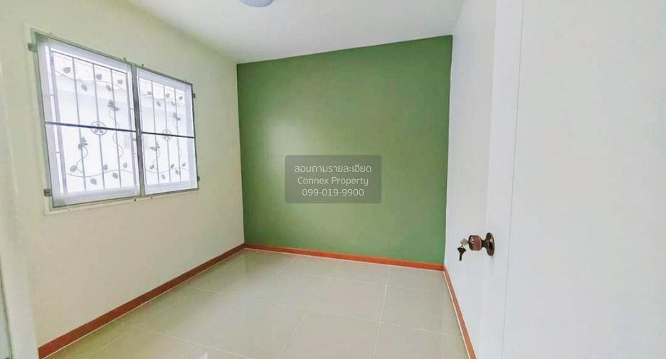 For sale 3 bedrooms townhouse in Mueang Samut Prakan, Samut Prakan
