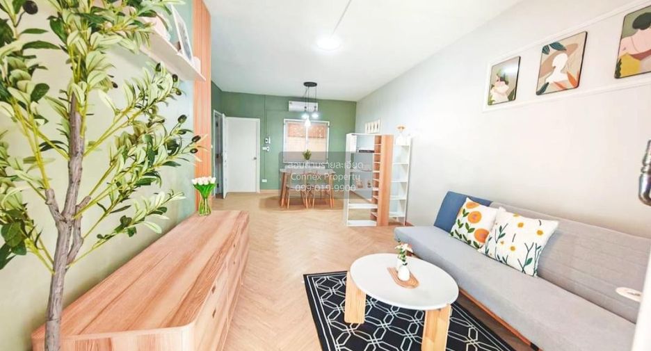 For sale 3 bedrooms townhouse in Mueang Samut Prakan, Samut Prakan