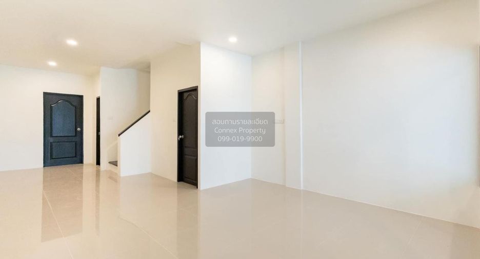 For sale 3 ベッドルーム townhouse in Thung Khru, Bangkok