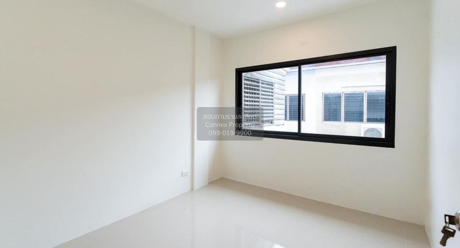 For sale 3 ベッドルーム townhouse in Thung Khru, Bangkok