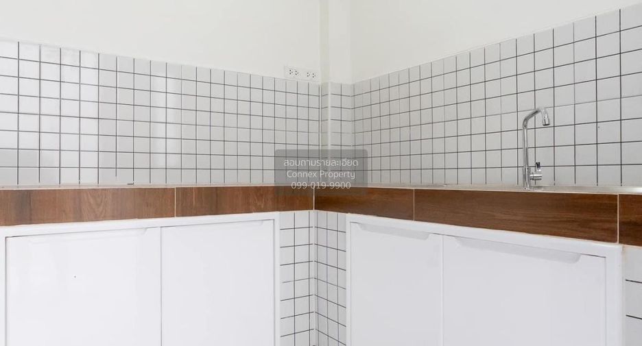 For sale 3 ベッドルーム townhouse in Thung Khru, Bangkok