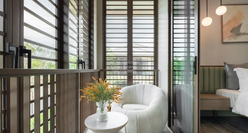 For sale 4 bedrooms house in Bang Kapi, Bangkok