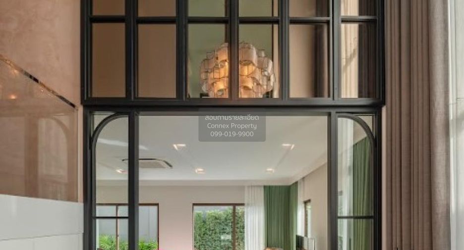 For sale 4 bedrooms house in Bang Kapi, Bangkok