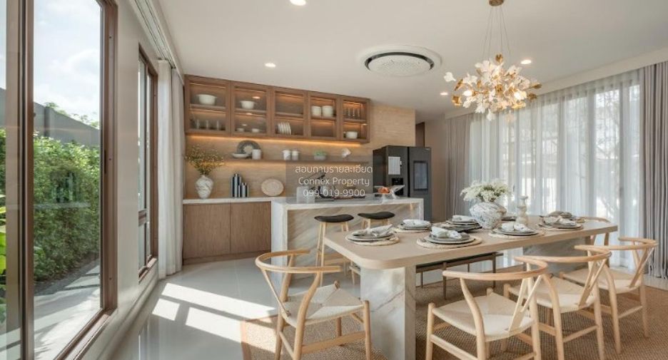 For sale 4 bedrooms house in Bang Kapi, Bangkok