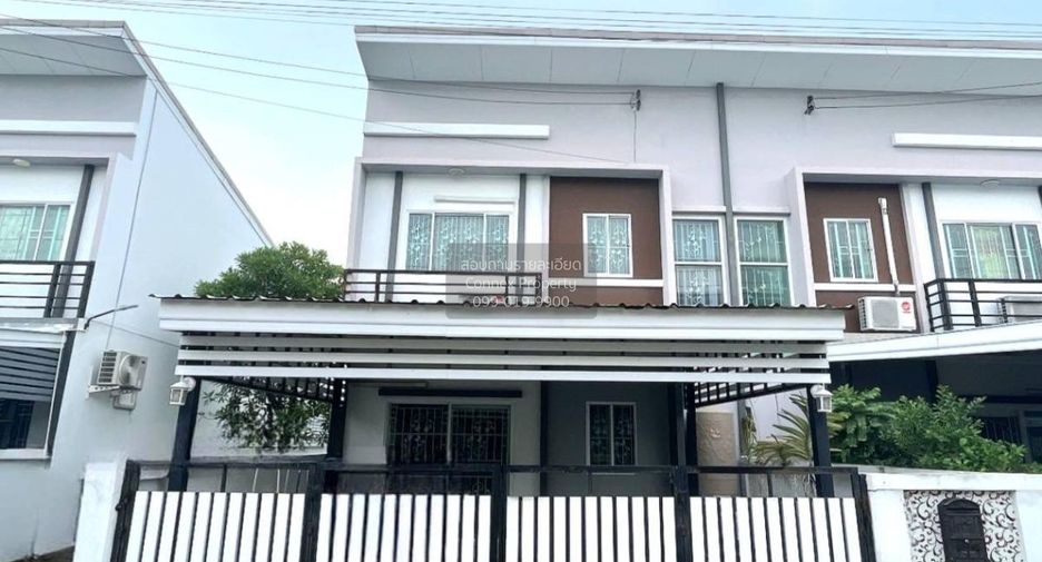 Casa adosada en venta de 4 habitaciones en Bang Yai, Nonthaburi