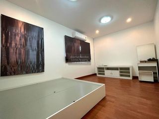 Casa adosada en venta de 4 habitaciones en Bang Yai, Nonthaburi