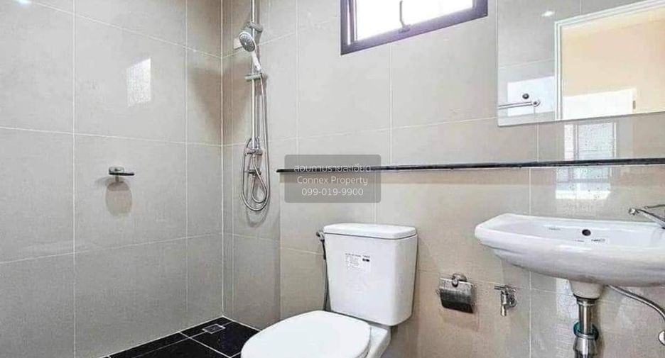 Продажа 3 спальни таунхаус в Нонг Кхаем, Бангкок