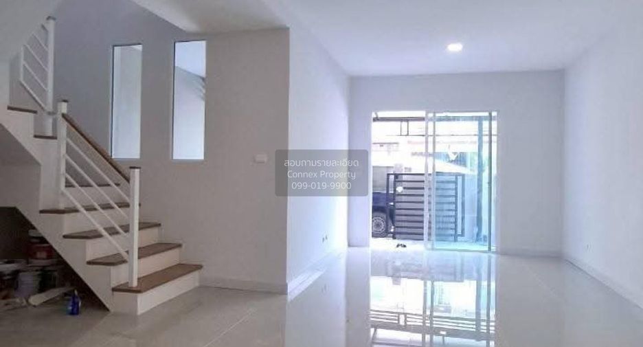 For sale 3 bedrooms townhouse in Mueang Nonthaburi, Nonthaburi