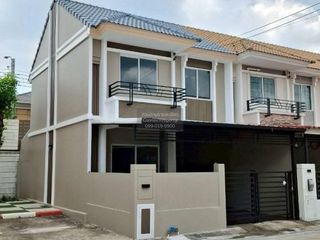 For sale 3 bedrooms townhouse in Mueang Nonthaburi, Nonthaburi