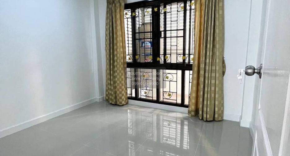 For sale 4 bedrooms townhouse in Bang Bua Thong, Nonthaburi