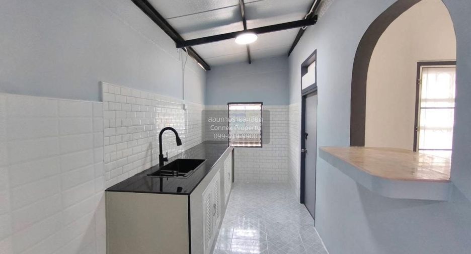 For sale 3 bedrooms townhouse in Mueang Samut Prakan, Samut Prakan