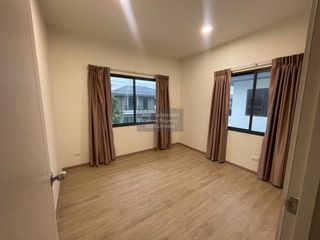 For sale 4 bedrooms house in Khlong Luang, Pathum Thani