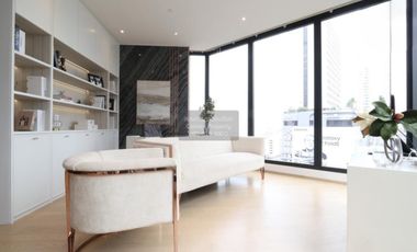 For sale 2 bedrooms condo in Huai Khwang, Bangkok