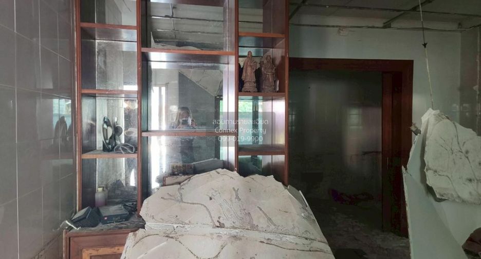 For sale 6 bedrooms house in Nakhon Chai Si, Nakhon Pathom