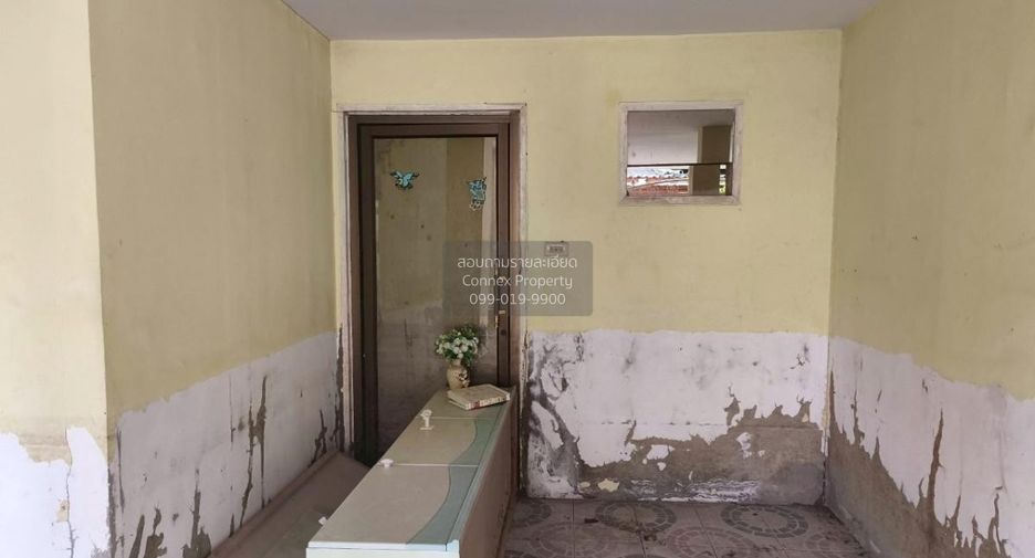 For sale 6 bedrooms house in Nakhon Chai Si, Nakhon Pathom