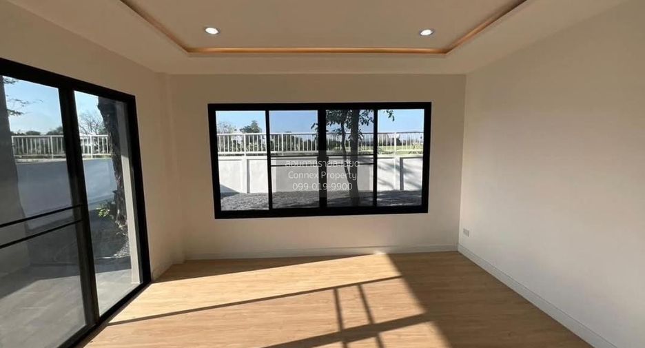 For sale 4 bedrooms house in Phutthamonthon, Nakhon Pathom