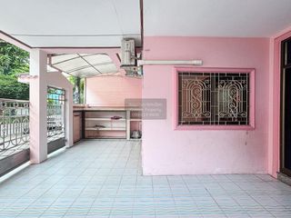 Продажа 6 спальни таунхаус в Бангкок Яи, Бангкок