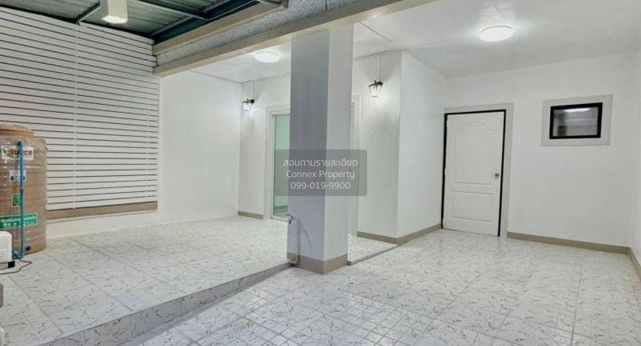 For sale 3 ベッドルーム townhouse in Bang Bua Thong, Nonthaburi
