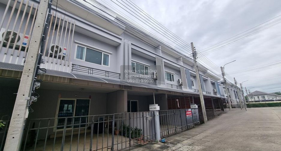 For sale 3 bedrooms townhouse in Bang Khen, Bangkok