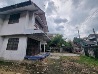 Casa en venta de 3 habitaciones en Bang Khen, Bangkok