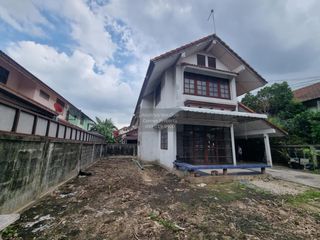 Casa en venta de 3 habitaciones en Bang Khen, Bangkok