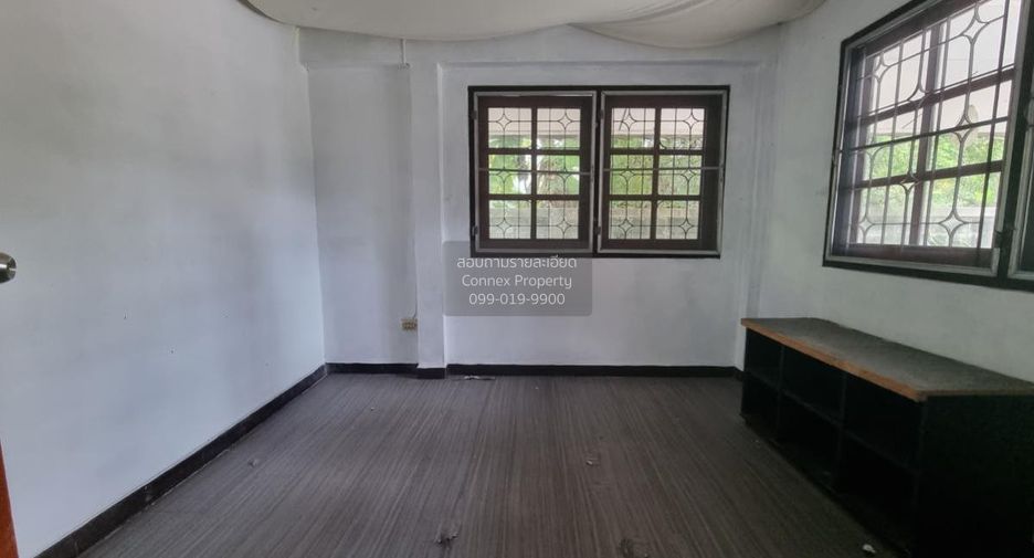 Casa en venta de 3 habitaciones en Bang Khen, Bangkok