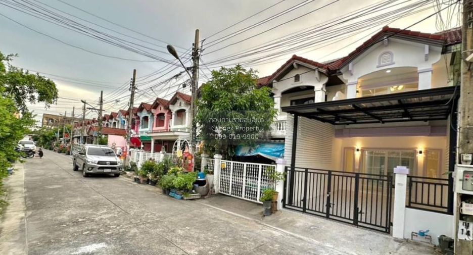 For sale 2 bedrooms townhouse in Mueang Nonthaburi, Nonthaburi