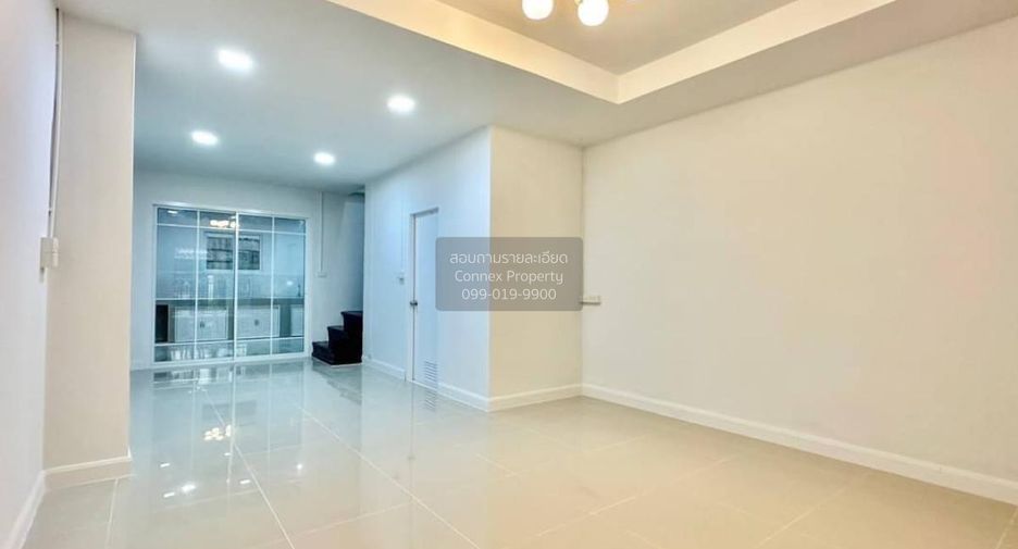 For sale 2 bedrooms townhouse in Mueang Nonthaburi, Nonthaburi