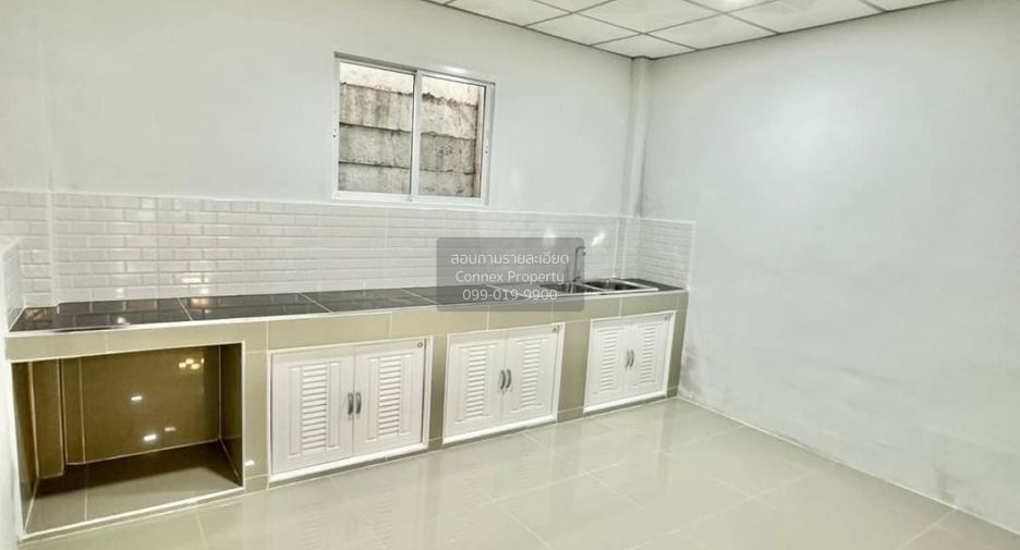 For sale 2 bedrooms townhouse in Mueang Nonthaburi, Nonthaburi