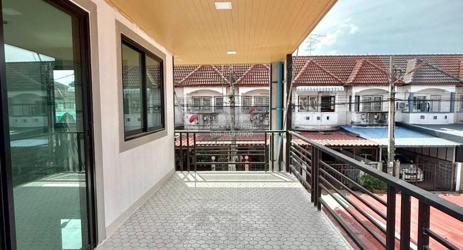 For sale 3 bedrooms townhouse in Pak Kret, Nonthaburi