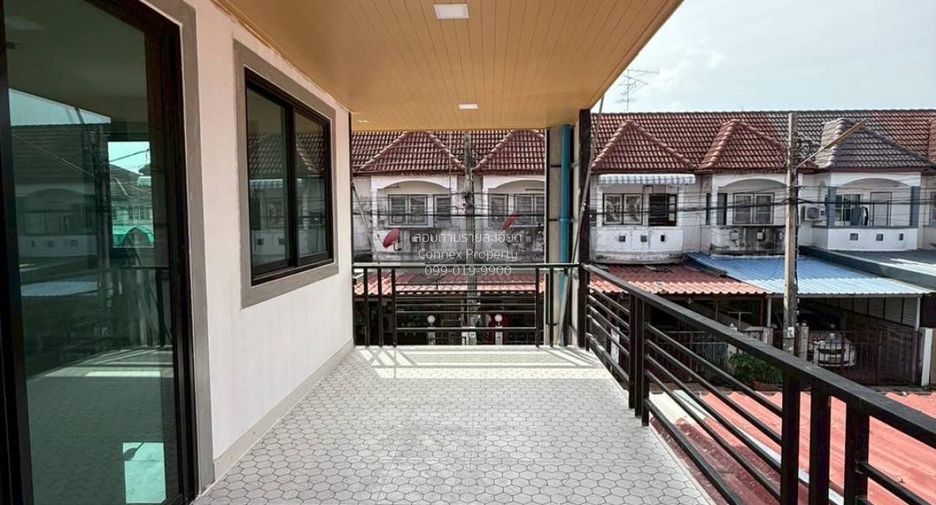 For sale 3 bedrooms townhouse in Pak Kret, Nonthaburi