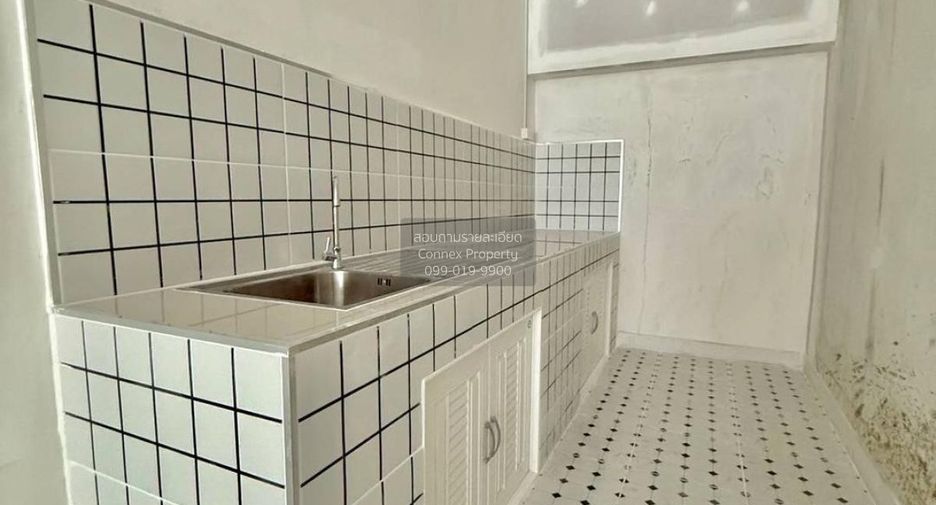 For sale 3 bedrooms townhouse in Pak Kret, Nonthaburi