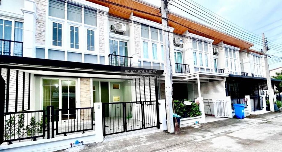 For sale 3 bedrooms townhouse in Prawet, Bangkok