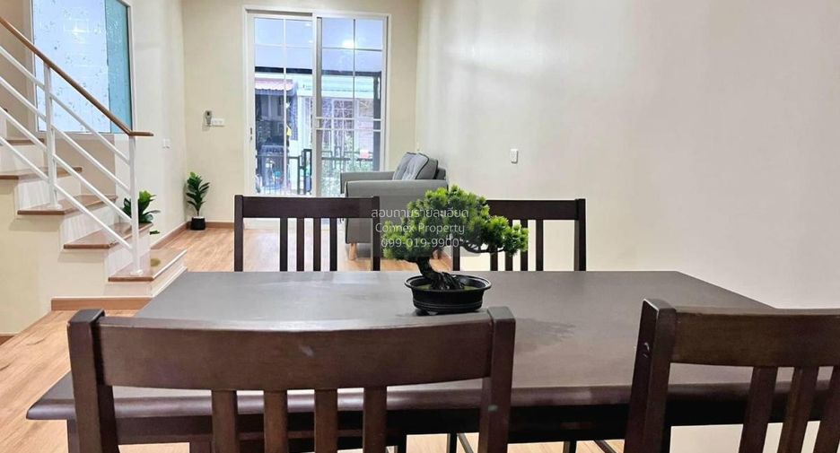 For sale 3 bedrooms townhouse in Prawet, Bangkok
