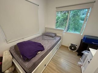 Casa adosada en venta de 3 habitaciones en Phasi Charoen, Bangkok