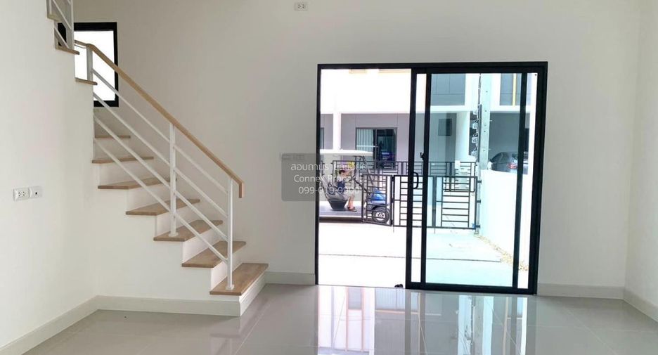 Casa adosada en venta de 2 habitaciones en Bang Sao Thong, Samut Prakan