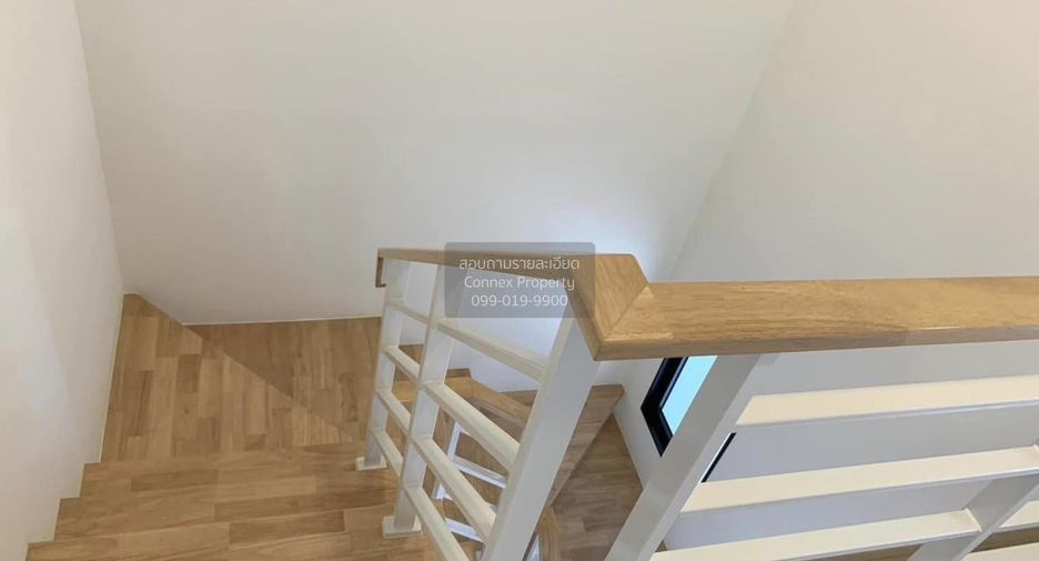 Casa adosada en venta de 2 habitaciones en Bang Sao Thong, Samut Prakan