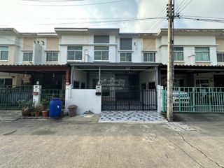 For sale 3 bedrooms townhouse in Lam Luk Ka, Pathum Thani