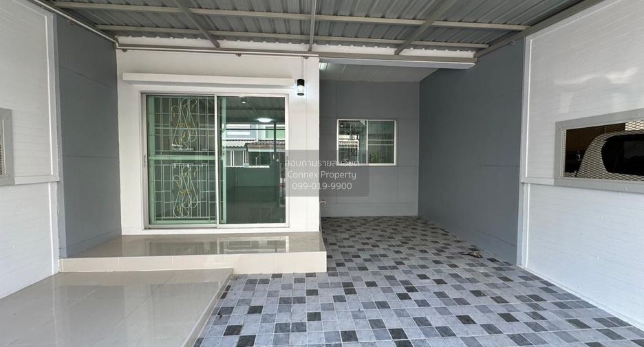 For sale 3 bedrooms townhouse in Lam Luk Ka, Pathum Thani